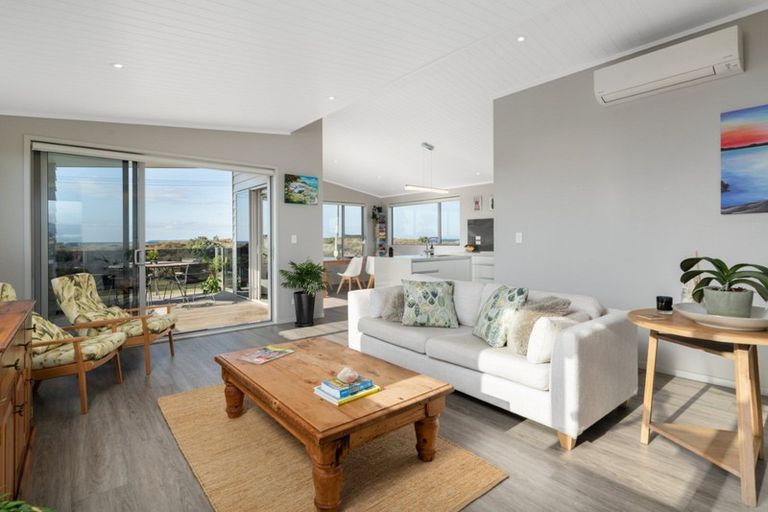Photo of property in 912a Papamoa Beach Road, Papamoa Beach, Papamoa, 3118