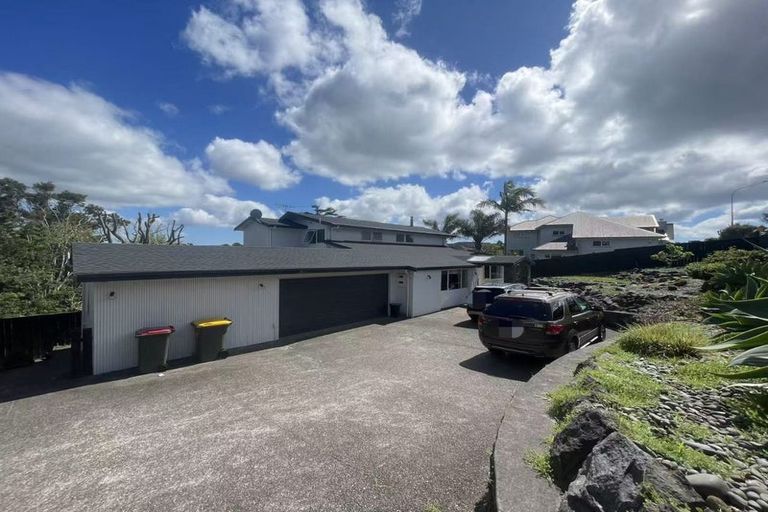 Photo of property in 88 Schnapper Rock Road, Schnapper Rock, Auckland, 0632