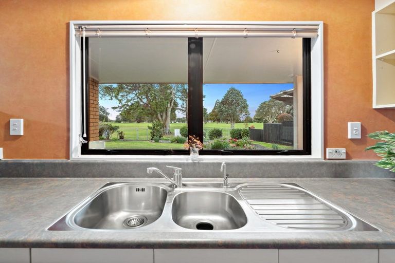 Photo of property in 13 Berwick Place, Mount Maunganui, 3116