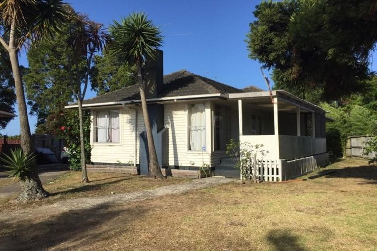Photo of property in 5 Bernard Street, Papatoetoe, Auckland, 2025