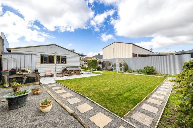 Photo of property in 16 Tanner Street, Woolston, Christchurch, 8023