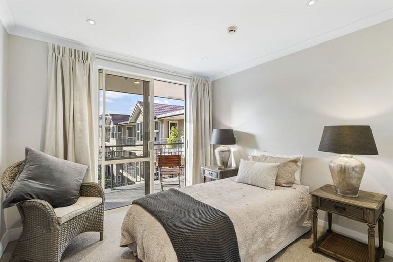 Photo of property in 14/30 Ambassador Glade, Orewa, 0931