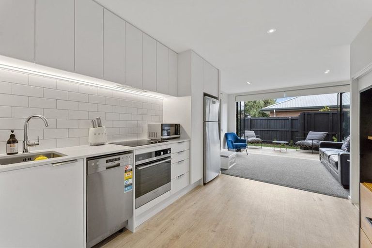 Photo of property in 7/11 Hinemoa Street, Spreydon, Christchurch, 8024