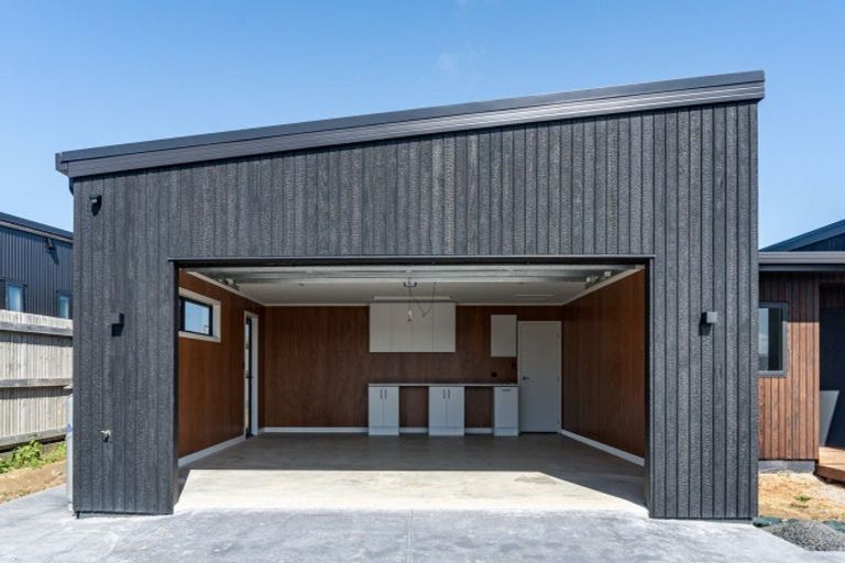 Photo of property in 44 Rangitahi Road, Raglan, 3225