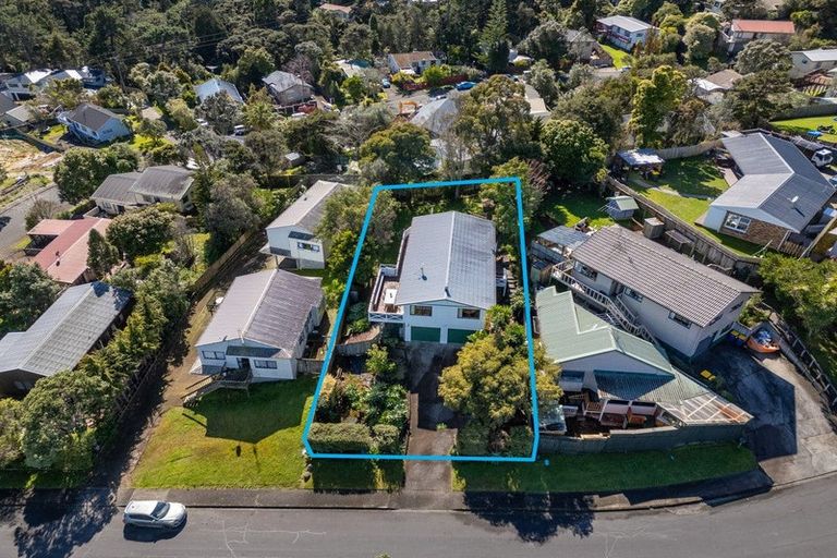 Photo of property in 15 Anne Mclean Drive, Bayview, Auckland, 0629
