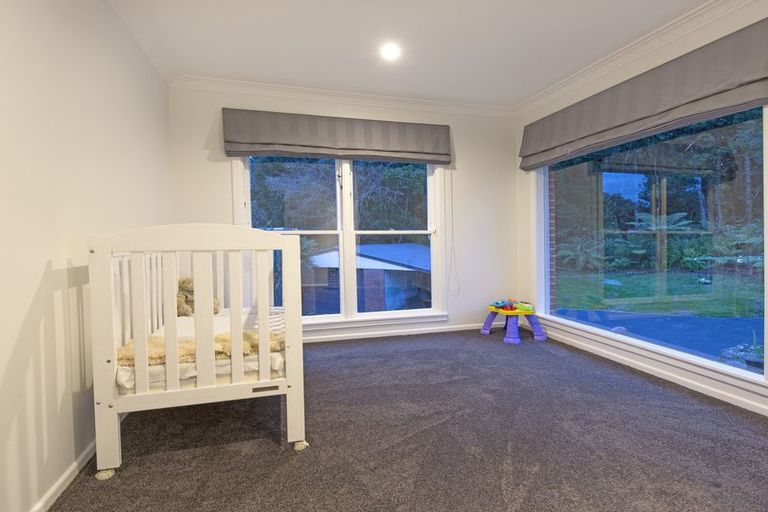Photo of property in 6 Lancelot Road, Orewa, 0931