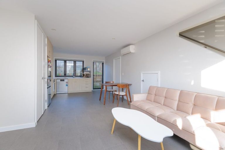 Photo of property in 60u2 Broderick Road, Johnsonville, Wellington, 6037