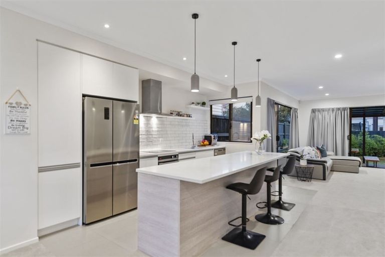 Photo of property in 7 Oioi Road, Hobsonville, Auckland, 0616