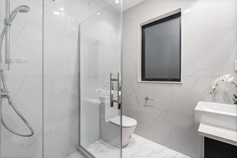 Photo of property in 196 Henwood Road, Westgate, 0814
