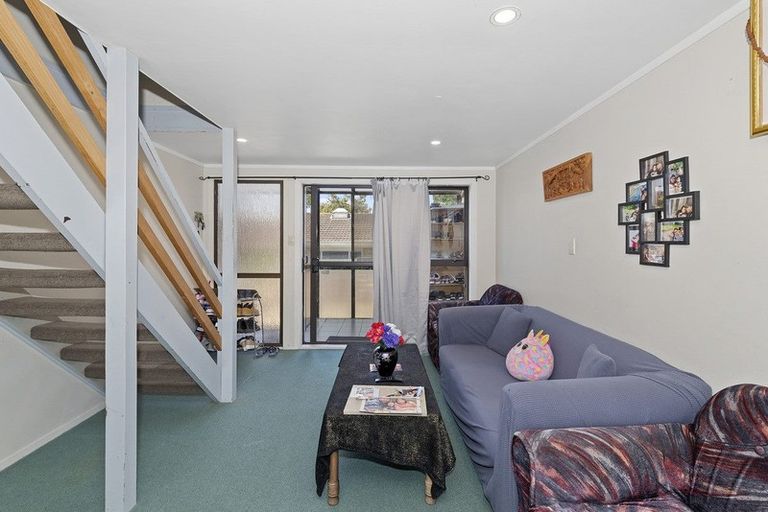 Photo of property in 3/9 Miro Street, New Lynn, Auckland, 0600