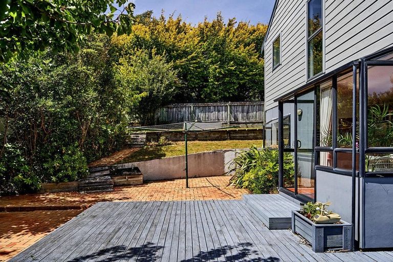 Photo of property in 1/30 Sailmaker Close, Whitby, Porirua, 5024