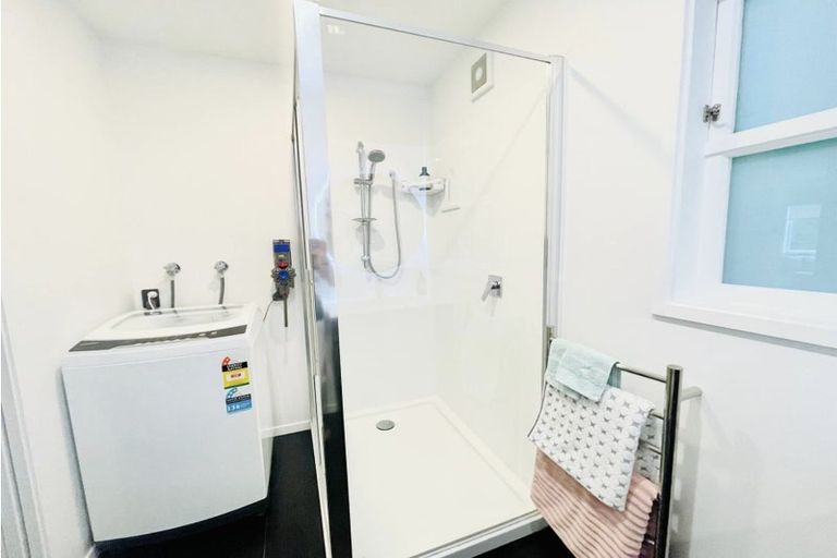 Photo of property in 5/147 Glenmore Street, Kelburn, Wellington, 6012