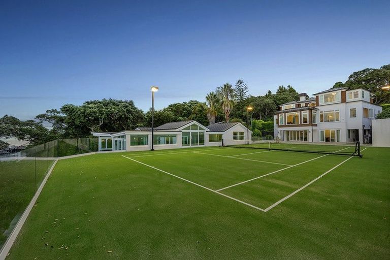 Photo of property in 3 Hinemoa Street, Birkenhead, Auckland, 0626