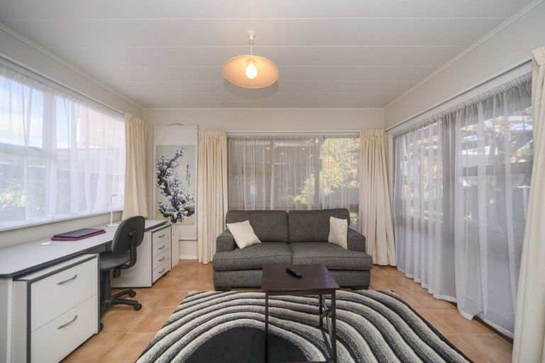 Photo of property in 114 Buick Crescent, Awapuni, Palmerston North, 4412