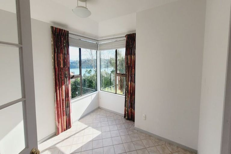 Photo of property in 33 Halladale Road, Papakowhai, Porirua, 5024
