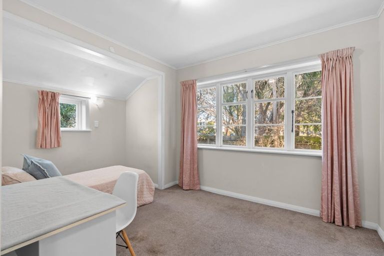 Photo of property in 120 Peverel Street, Riccarton, Christchurch, 8041