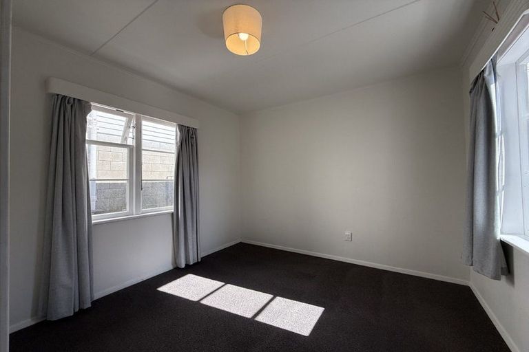 Photo of property in 17 Karaka Street, Wainuiomata, Lower Hutt, 5014