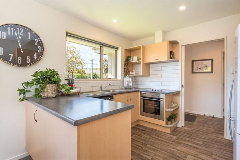 Photo of property in 53 Saint Martins Road, Saint Martins, Christchurch, 8022