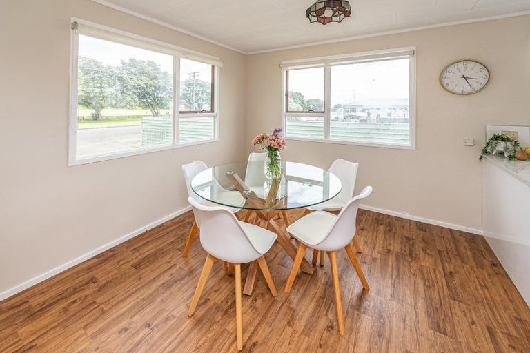 Photo of property in 25 Carson Street, Castlecliff, Whanganui, 4501