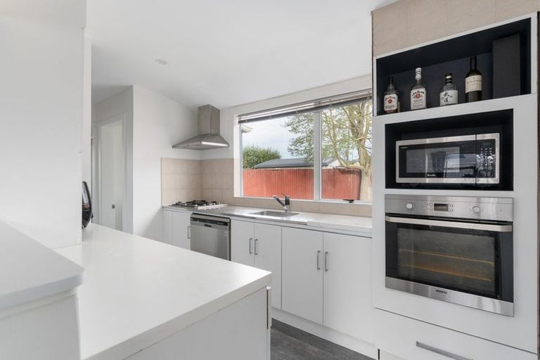 Photo of property in 22 Seymour Street, Hornby, Christchurch, 8042