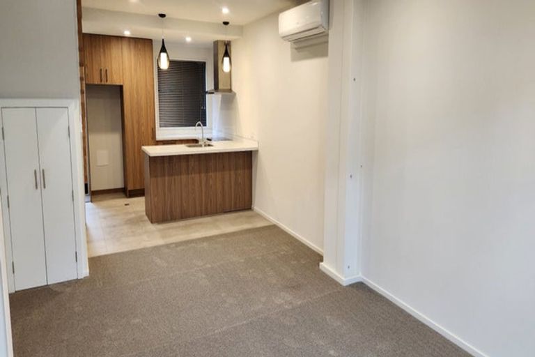 Photo of property in 32 Church Square, Addington, Christchurch, 8024