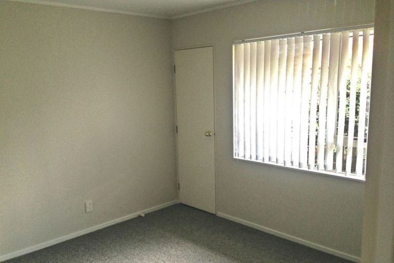 Photo of property in 13 Cretian Crescent, Henderson, Auckland, 0612
