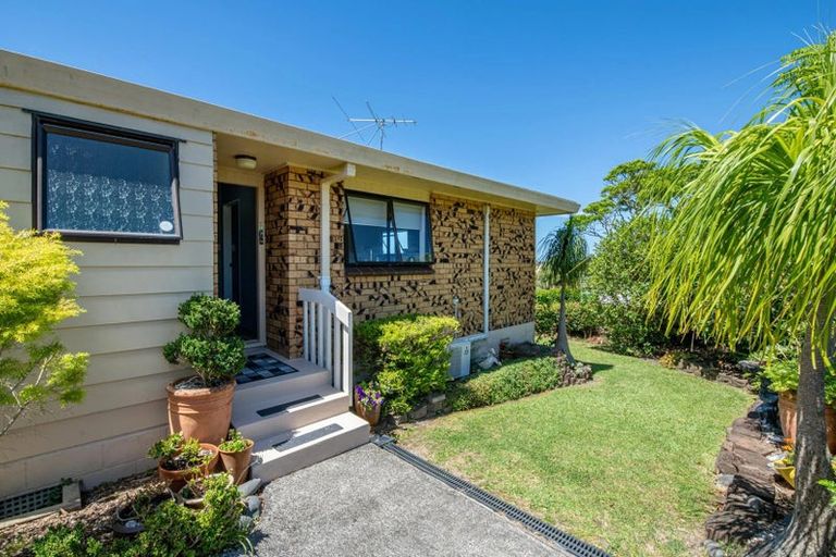 Photo of property in 1/213 Hibiscus Coast Highway, Red Beach, 0932
