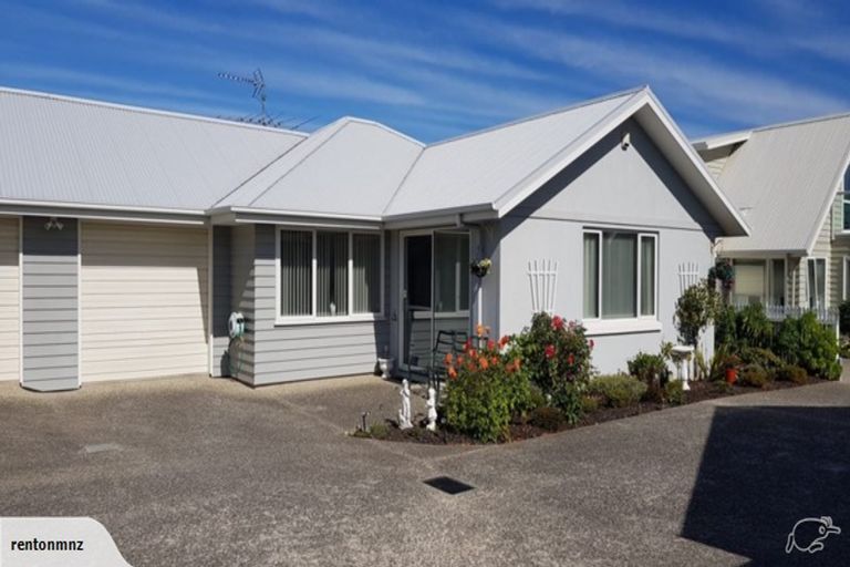 Photo of property in 8a Reid Avenue, Mosgiel, 9024