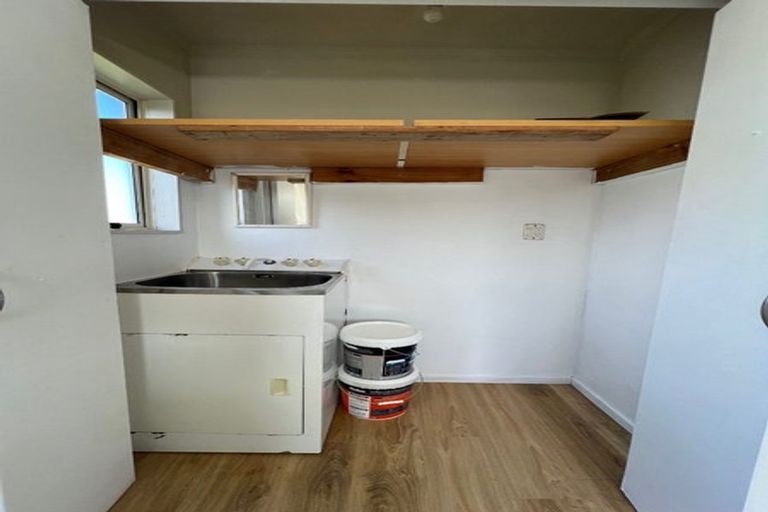 Photo of property in 10 Richard Road, Mangere, Auckland, 2022