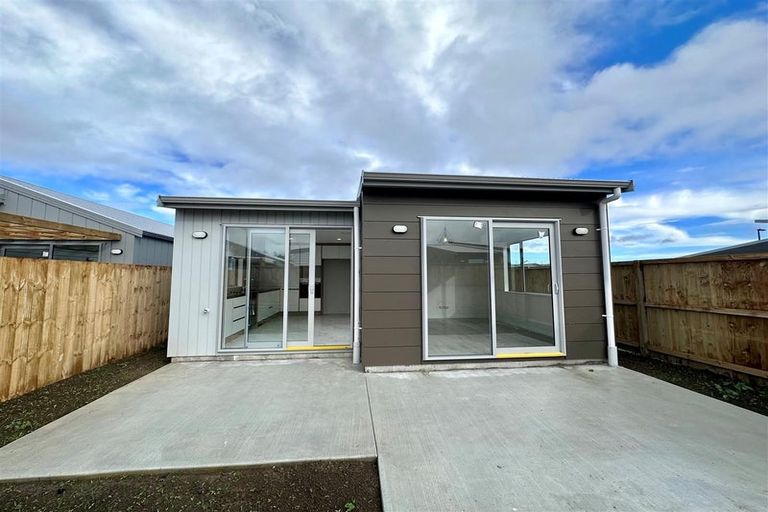Photo of property in 10 Heihei Street, Papakura, 2110