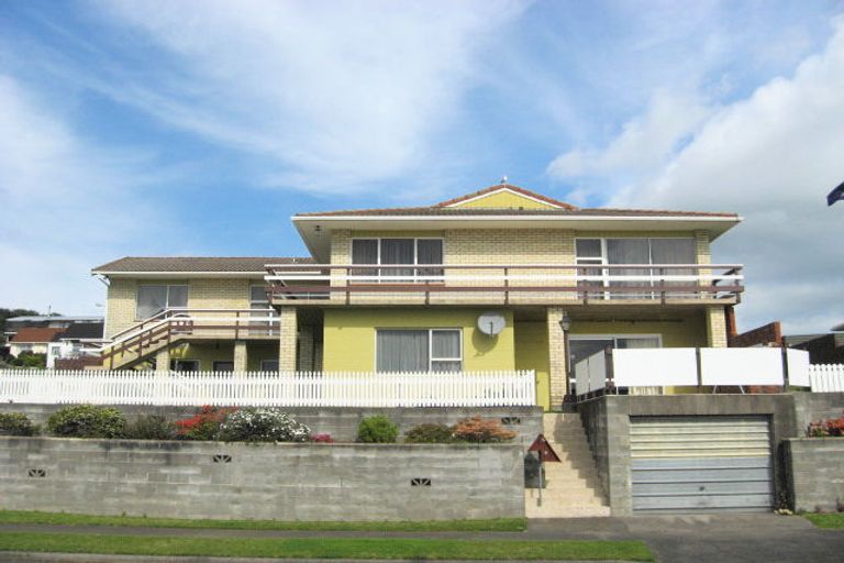 Photo of property in 9 Norwich Avenue, Spotswood, New Plymouth, 4310