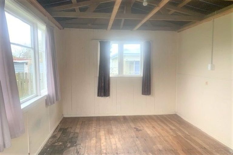 Photo of property in 70 Stout Street, Shannon, 4821