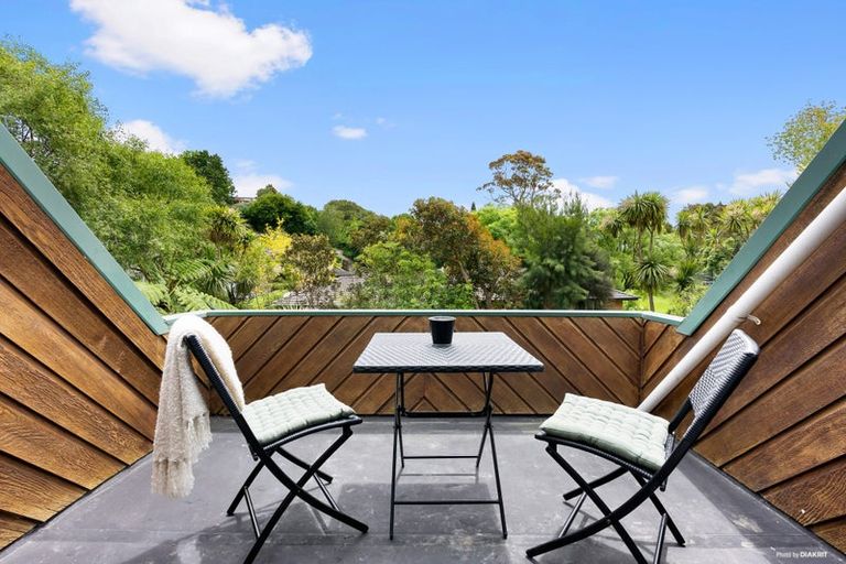 Photo of property in 36 Lastel Place, Shelly Park, Auckland, 2014