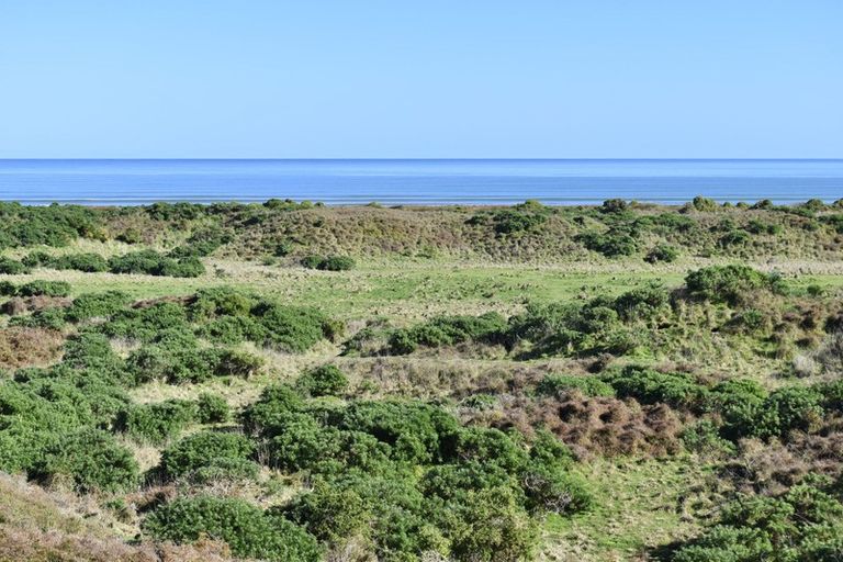 Photo of property in 22 Mahurenga Lane, Te Horo, Otaki, 5581