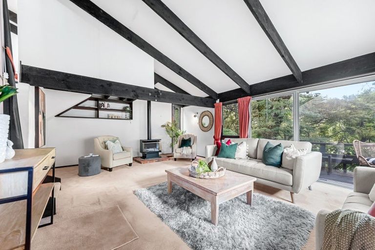 Photo of property in 8 Freemans Way, Pinehaven, Upper Hutt, 5019