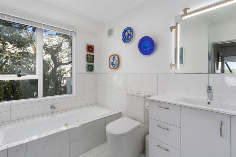 Photo of property in 20 The Anchorage, Whitby, Porirua, 5024