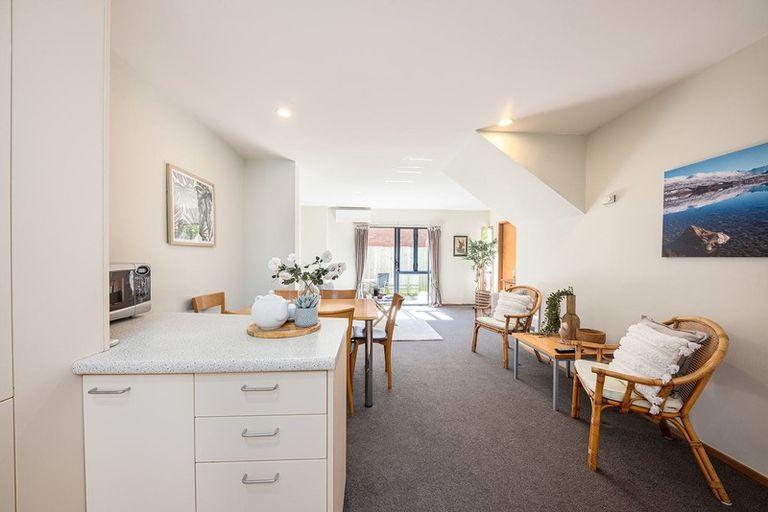 Photo of property in 40b Picton Avenue, Riccarton, Christchurch, 8011