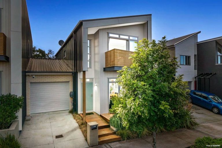 Photo of property in 22 Teal Way, Hobsonville, Auckland, 0616