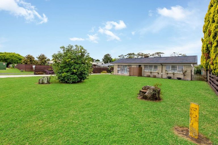 Photo of property in 65 Sandspit Road, Waiuku, 2123