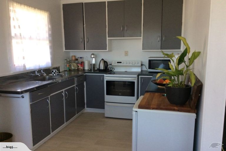 Photo of property in 490 Maunganui Road, Mount Maunganui, 3116