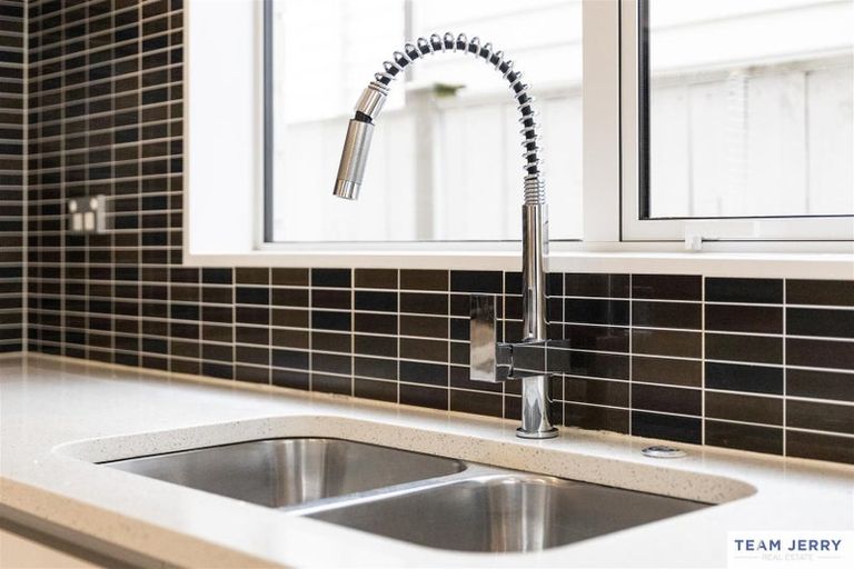 Photo of property in 3 Knockanara Drive, Flat Bush, Auckland, 2019