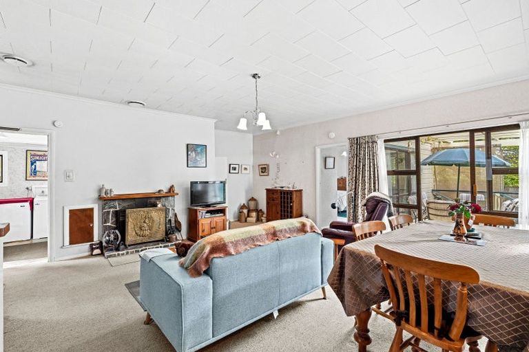 Photo of property in 126 Gladstone Road, Levin, 5571