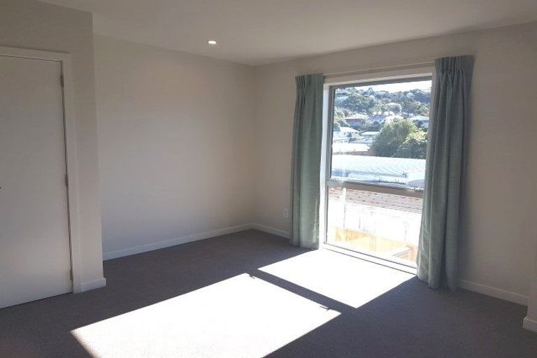 Photo of property in 32u2 Dr Taylor Terrace, Johnsonville, Wellington, 6037
