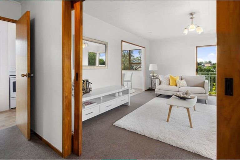 Photo of property in 66 Lavery Place, Sunnynook, Auckland, 0632