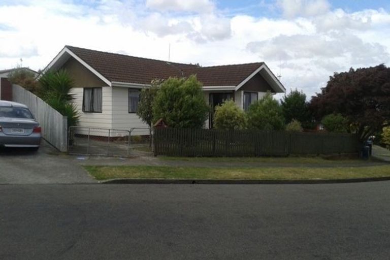 Photo of property in 72 Fraser Drive, Feilding, 4702