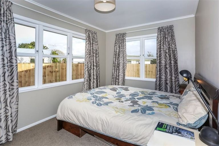 Photo of property in 6a Kelvin Road, Papakura, 2110