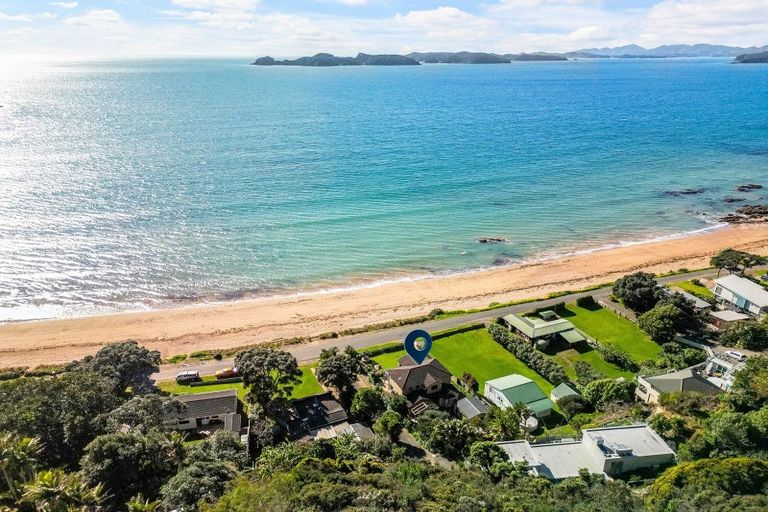 Photo of property in 119 Long Beach Road, Russell, 0202