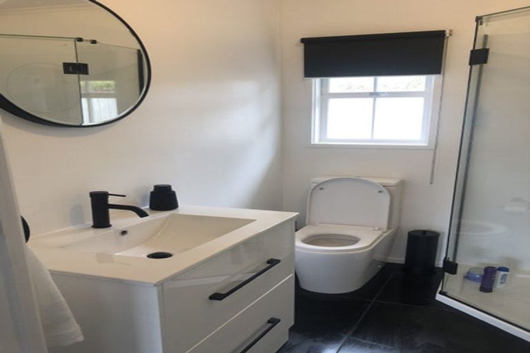 Photo of property in 2/51 The Boulevard, Sunnyhills, Auckland, 2010