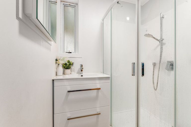 Photo of property in 25 Loongana Street, Waitangirua, Porirua, 5024
