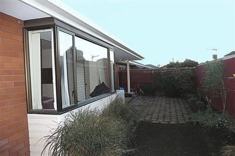 Photo of property in 3/32 Picton Avenue, Riccarton, Christchurch, 8011
